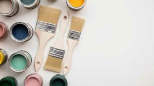 pot de peinture colorés